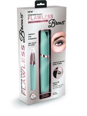Flawless Brows 18k Gold Plated Precision Eyebrow Trimmer in Mint